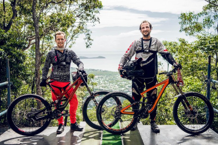 uci-cairns-2016-troy-brosnan-and-claudio-caluori-with-their-bikes-750x500.jpg