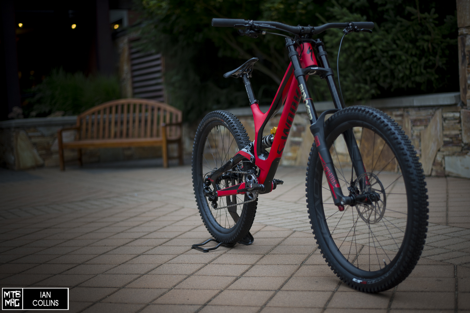 specialized demo carbon