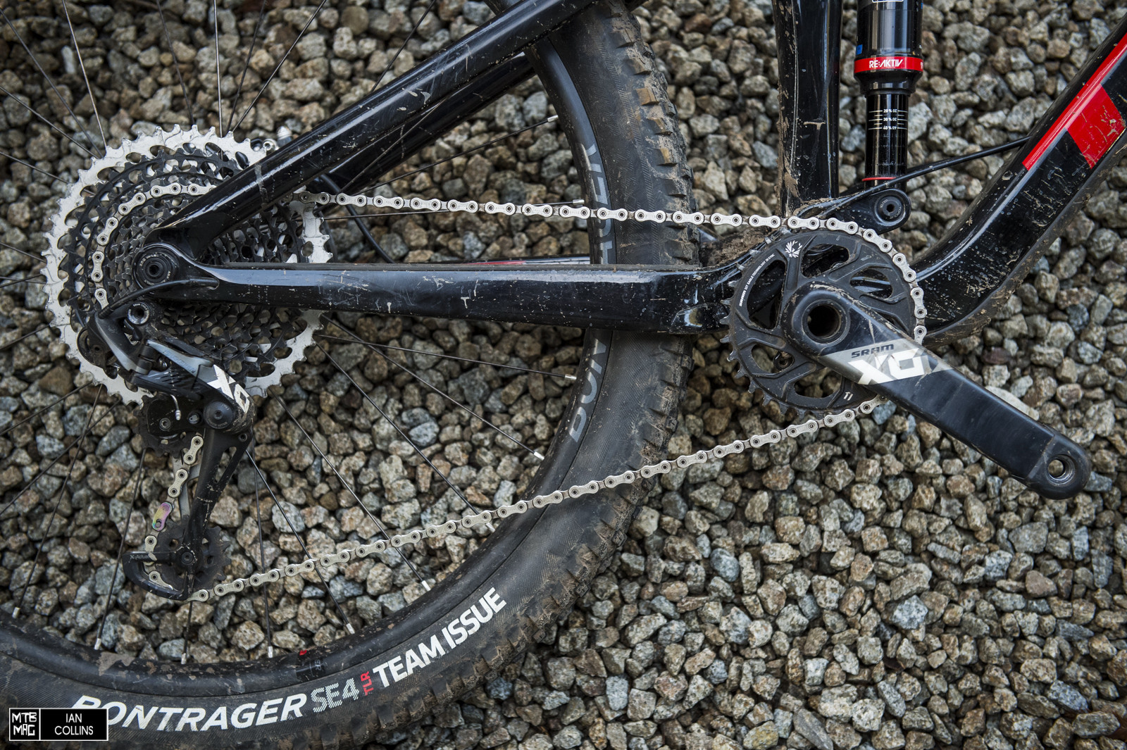 SRAM X01 Eagle AXS 12速リアディレイラー レッド 52T＿並行輸入