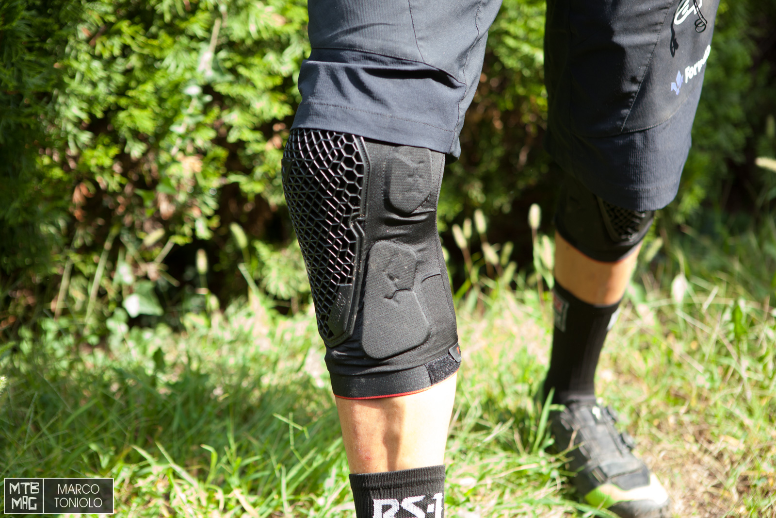 [Tested] Dainese Trail Skins 2 Knee guards | MTB-MAG.COM
