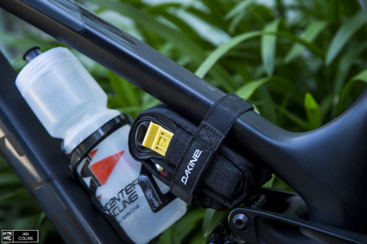 [Tested] Dakine Hot Laps Gripper Bike Bag | MTB-MAG.COM