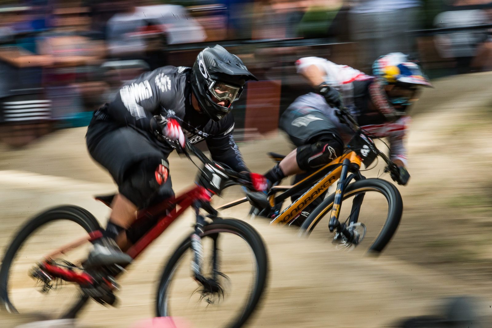 Kyle-Strait-and-Brooke-Macdonald-100-Dual-Slalom-Rotorua-Fraser-Britton-photo-1600x1066-1600x1066.jpg