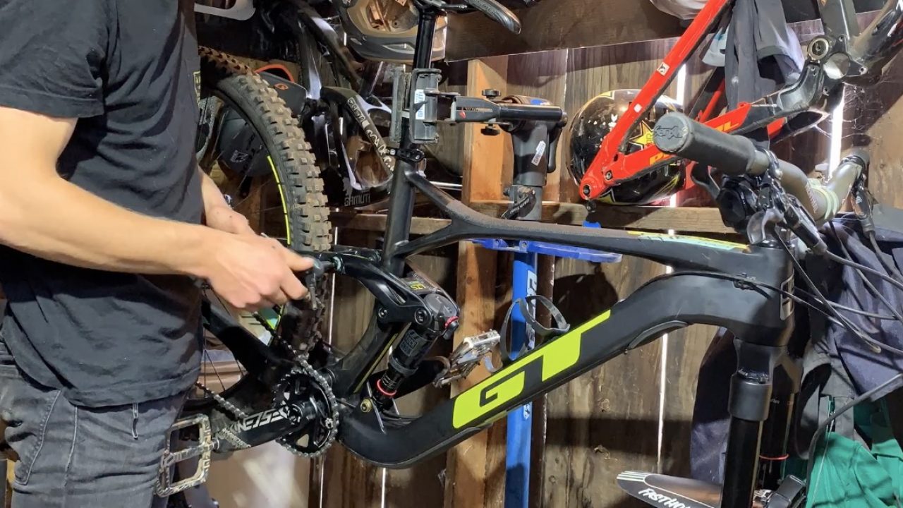 mountain bike pivot bearings