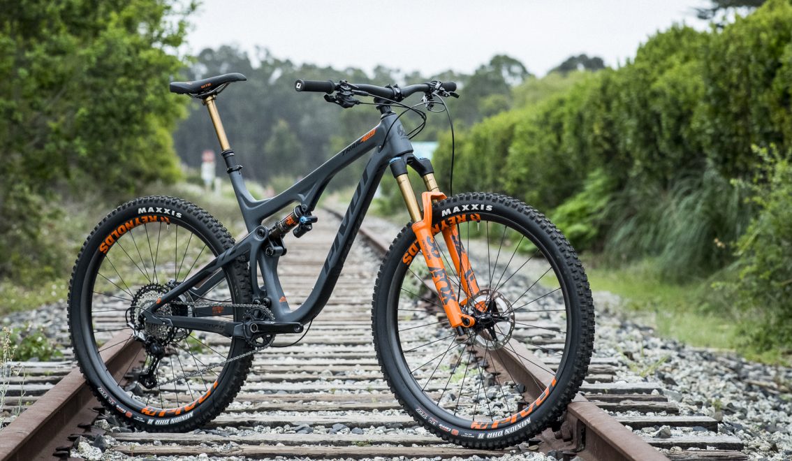 pivot trail 429 enduro weight