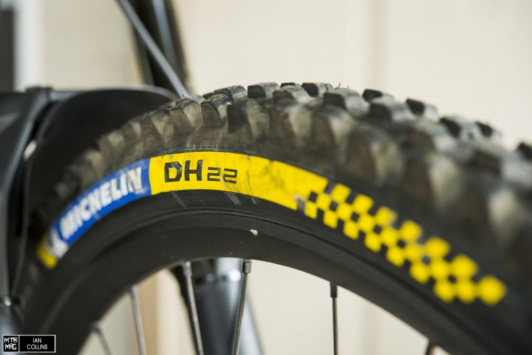 michelin dh 22 27.5