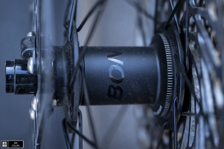 bontrager line comp wheels